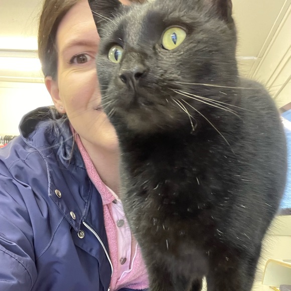 Hi, I’m Nat! Always here to help so shout me for whatever you need - Picture 5 of 5